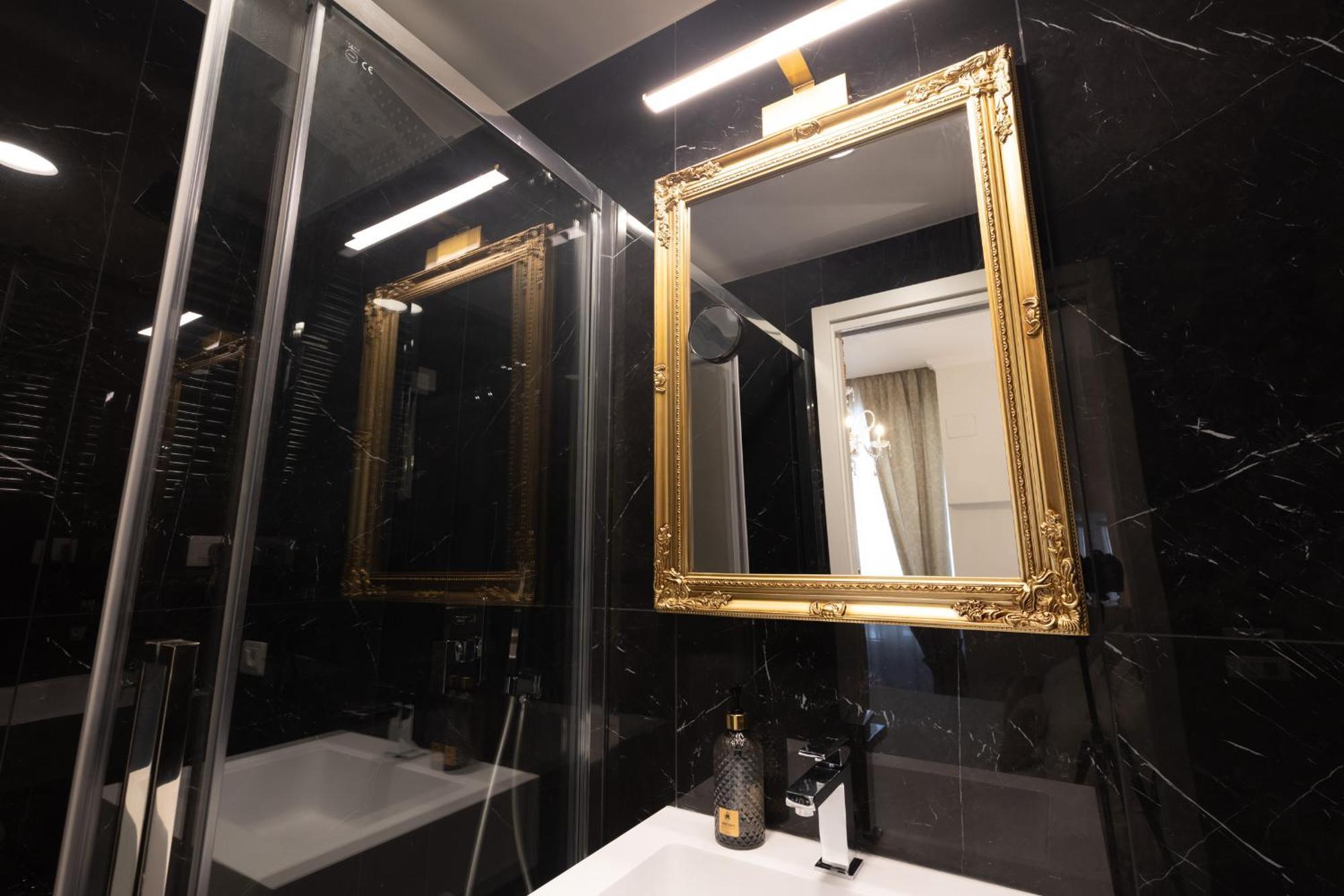 De Vince Suites - Luxury Rooms - Roma Termini ภายนอก รูปภาพ