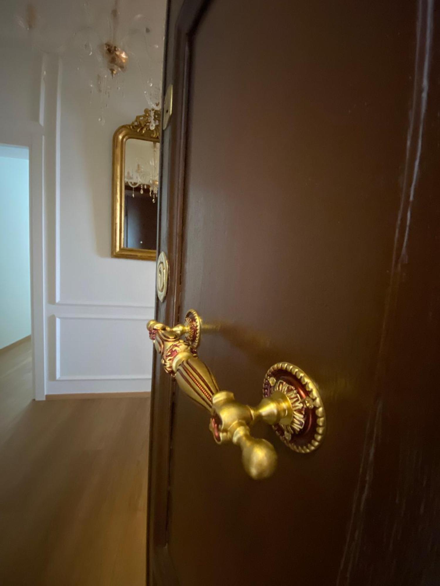 De Vince Suites - Luxury Rooms - Roma Termini ภายนอก รูปภาพ