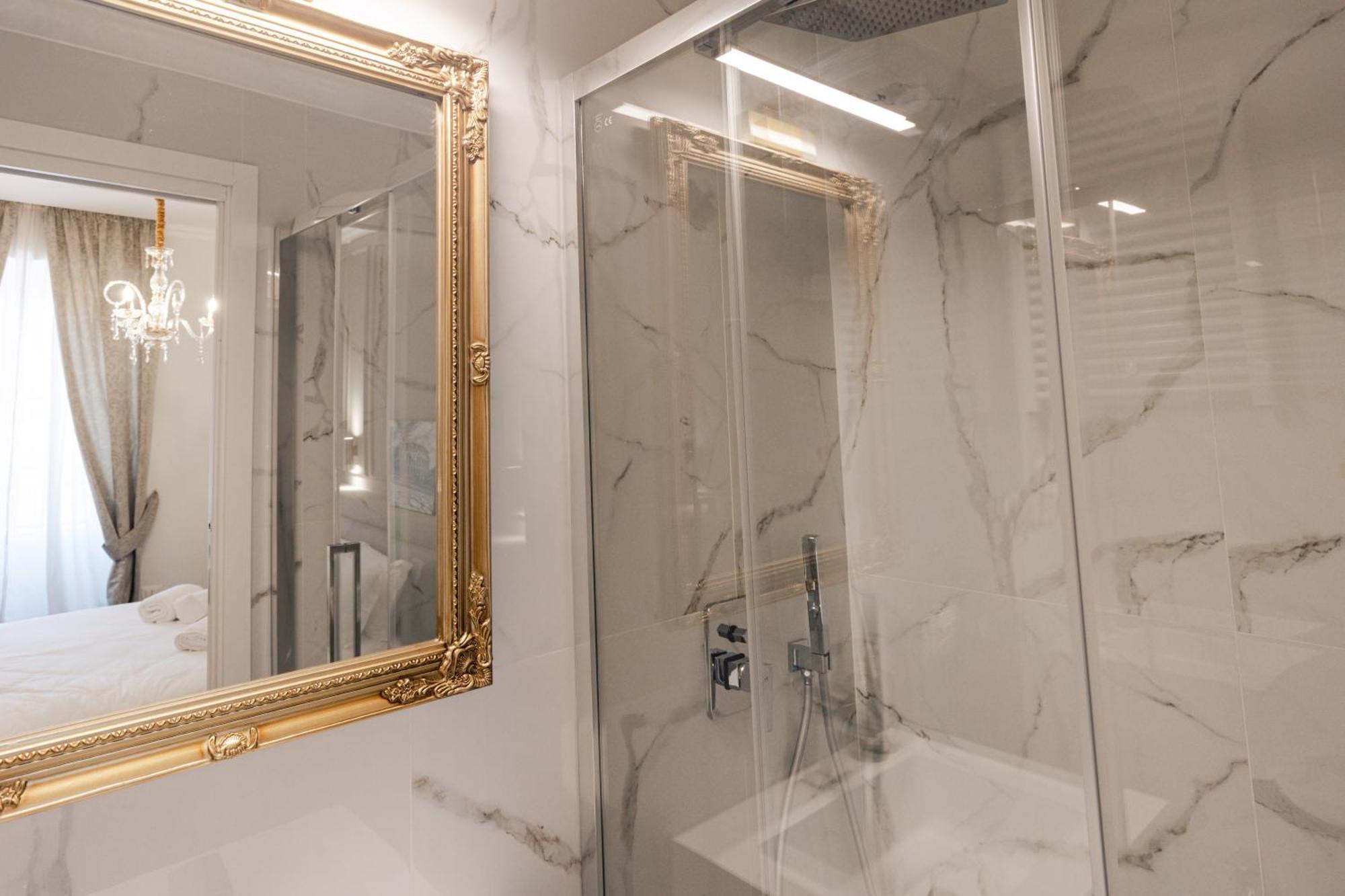 De Vince Suites - Luxury Rooms - Roma Termini ภายนอก รูปภาพ
