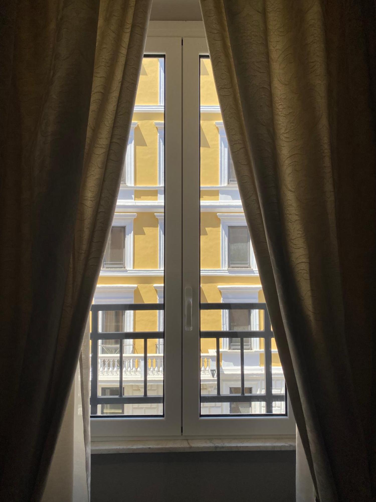 De Vince Suites - Luxury Rooms - Roma Termini ภายนอก รูปภาพ