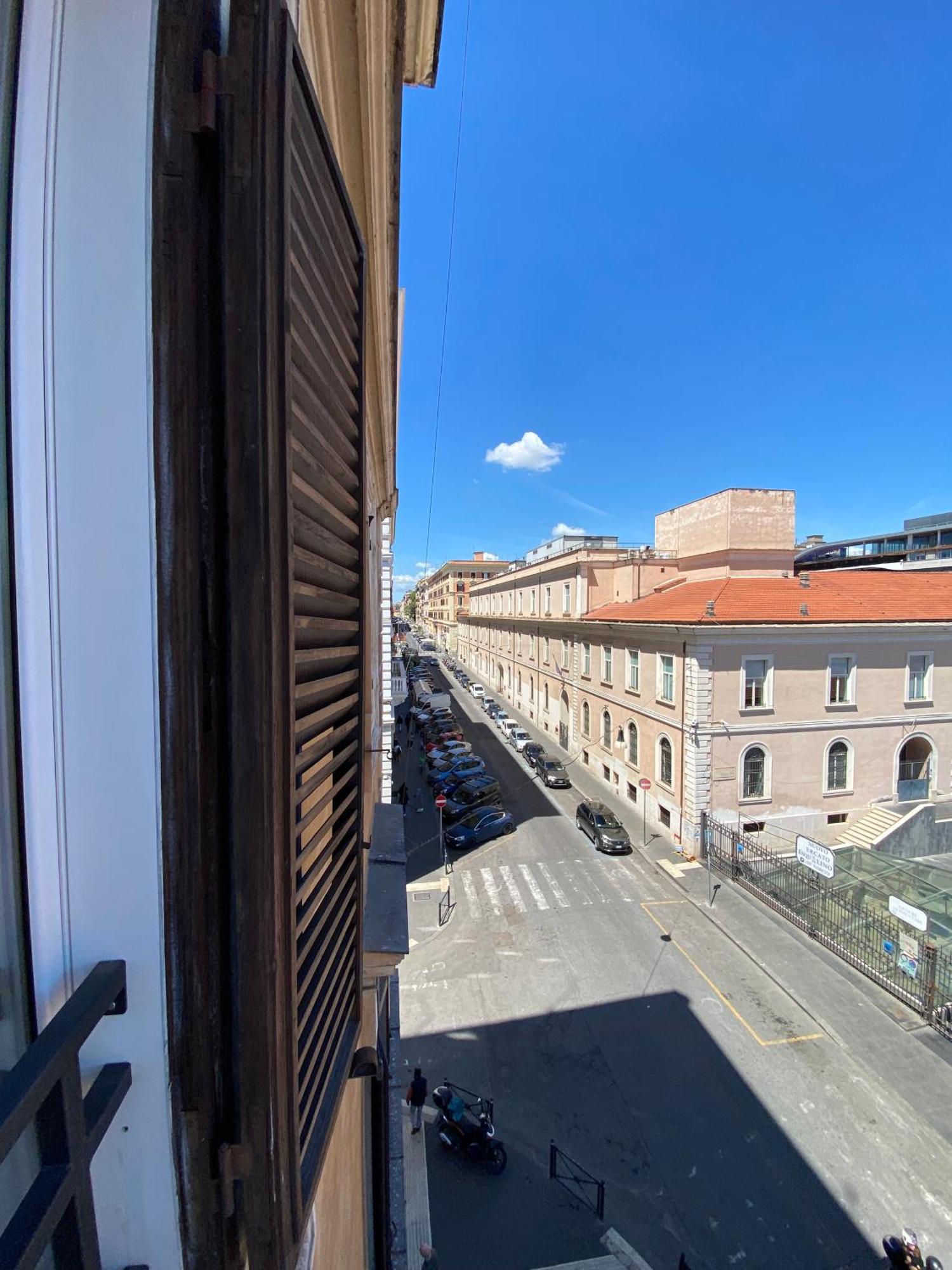 De Vince Suites - Luxury Rooms - Roma Termini ภายนอก รูปภาพ